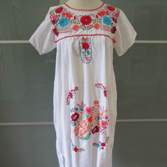 Unbranded Dresses & Skirts - *SOLD* Puebla Mexican Dress Peasant Hand Embroidered Vintage Style Cinco de Mayo
